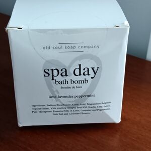 Old Soul Soap Company Bath Bomb
